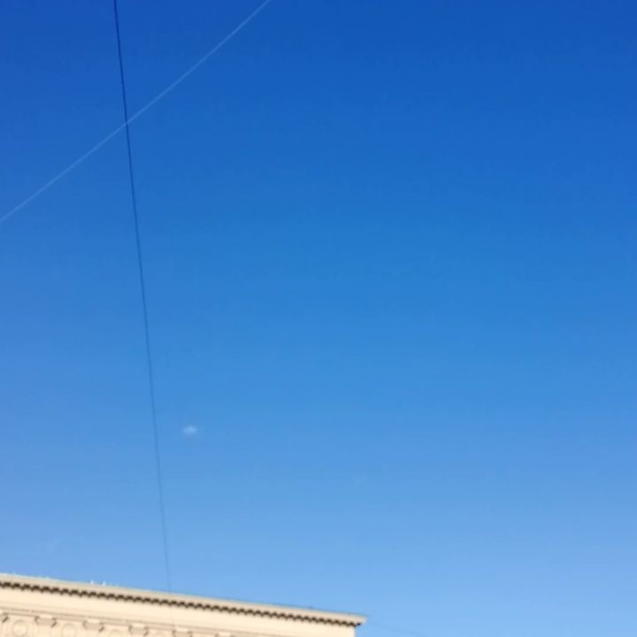 griffoni4 в LOOKY. . В ветренной погоде е...