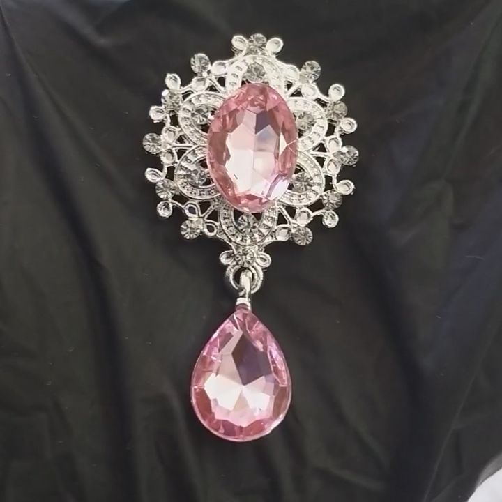 vse_lentochki в LOOKY. #кабашон,#ювелирнаясерединка,#лентаатласная,#тычинки,#лентагеоргиевская,#репс,#лентарепсовая,#кожзам,#набордлядетскоготворчества,#брошь,#серединка,#резинки,#заколки,#стразыклеевые,#лентабархатная,#лентабархатнаярюлекс,#vselentochki,#магазинрукодклиясеверская,#ильский,#черноморский,#абинск,#львовское,#азавская,#краснодар,#краснодарскийкрай. Ювелирная серединка....