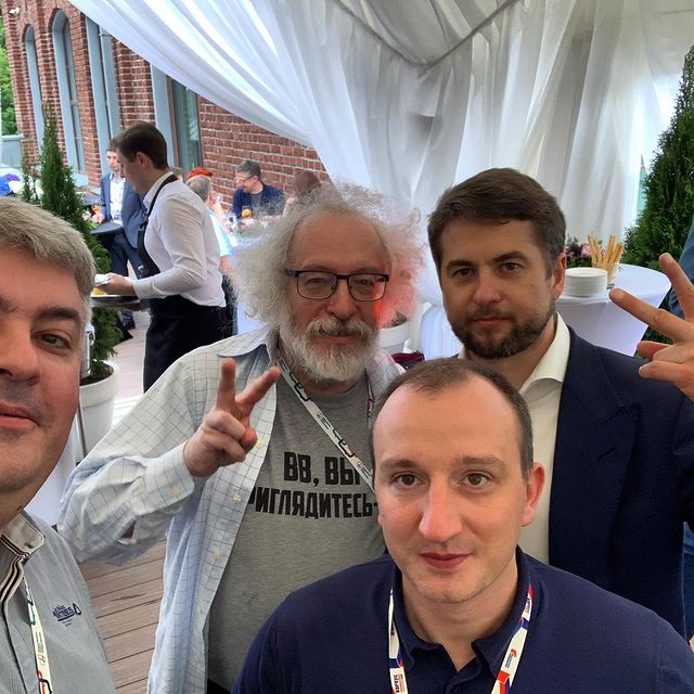 goreslavsky в LOOKY. . Штаб работу закончил...