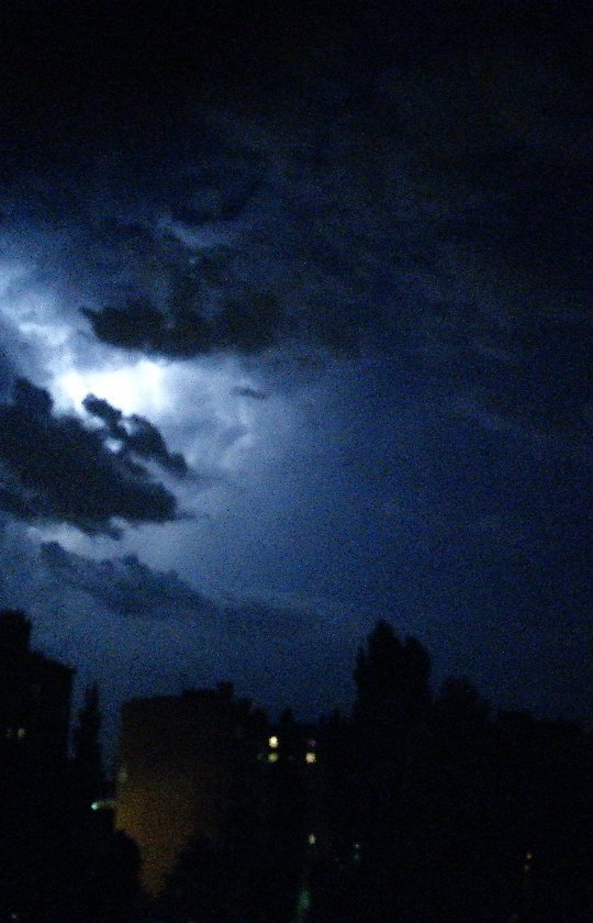 beresneva_margarita в LOOKY. #гроза,#молнии,#небо,#ночноенебо,#зарница,#фотодляроссии,#природароссии,#врн,#vrn. #гроза #молнии #небо...