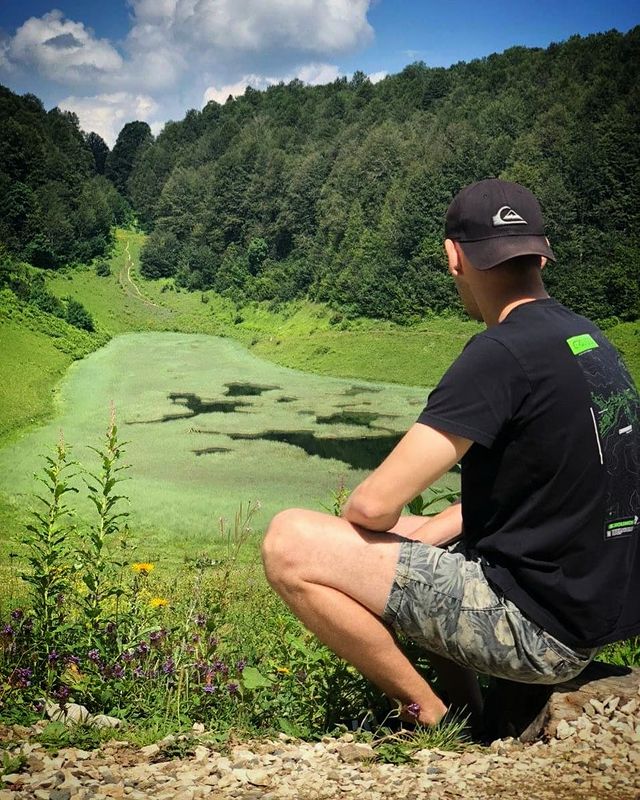 stepan_sochi_07 в LOOKY. #sochi,#sochi2020,#sochifornication,#sochifornia_life,#sochifornia,#lake,#lakebolshoe,#hike,#mountains,#journey,#trip,#nature,#likeforlikes,#likeme,#followme. Хмелевские Озёра - D...