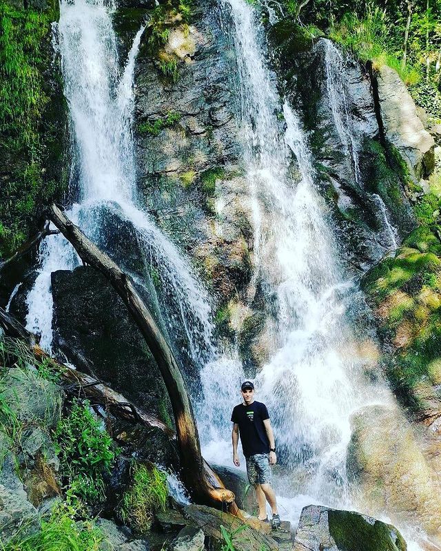 stepan_sochi_07 в LOOKY. #sochi,#sochi2020,#sochifornia,#sochifornia_life,#krasnayapolyana,#cavewaterfall,#cave,#waterfall,#hiking,#river,#mountains,#снятонаgalaxy,#withgalaxys9plus,#likeforlikes,#likeme,#followme. Вновь посетил
✔ в.Ке...
