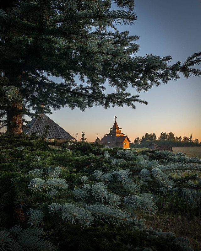 photo_mihalych в LOOKY. #woodenarchitecture#деревяннаяархитектура#деревянноезодчество,#woodenchurch,#woodenarchitecture,#деревяннаяцерковь,#русскоезодчество,#landscape_russia,#russianature,#photonaturerus,#пейзажироссии,#russianlandscape,#superb_photos,#russia_fotolovers,#russie,#russland,#russiamylove,#loves_russia#fromrussiawithlove,#rus_photos#russia_ww,#родинамоя,#fromrussia,#никонроссия,#walk_on_russia,#ruslavia,#руславия,#sunsetrussia. На рассвете
#woodena...