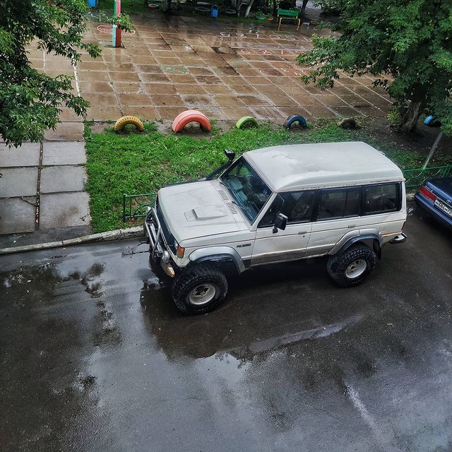 vsepobarabany1 в LOOKY. #mitsubishipajero1. Дождь срывает мои пр...
