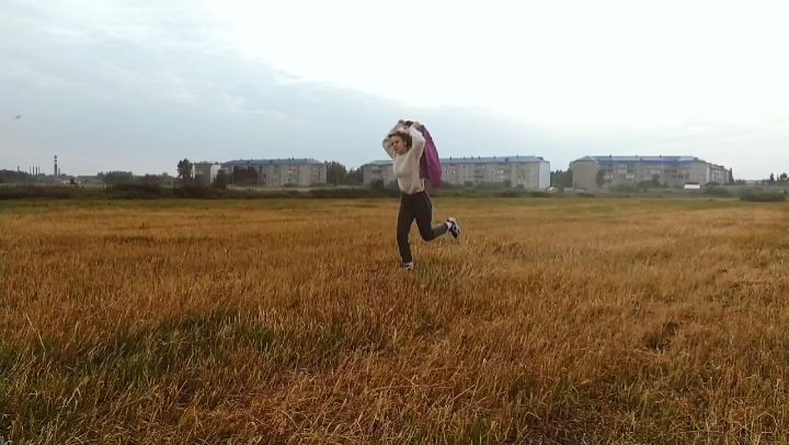 boypravsergei_ph in LOOKY. #nature,#grass,#green,#olympuspen,#olympus_ru,#olympus,#olympuspenepl3,#penepl3,#1442mm,#girl,#beauty,#field,#meadow,#lake,#sonyrussia,#greeneyes,#rosphoto_club,#rosphotobattle,#rosphoto,#russianphotographer,#russianphoto,#run,#trees,#forest,#sun,#cheel,#white,#сено,#поле. Небольшой бэк
Leavin...