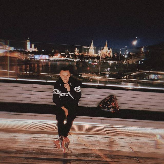 maks_lis_ в LOOKY. . null
