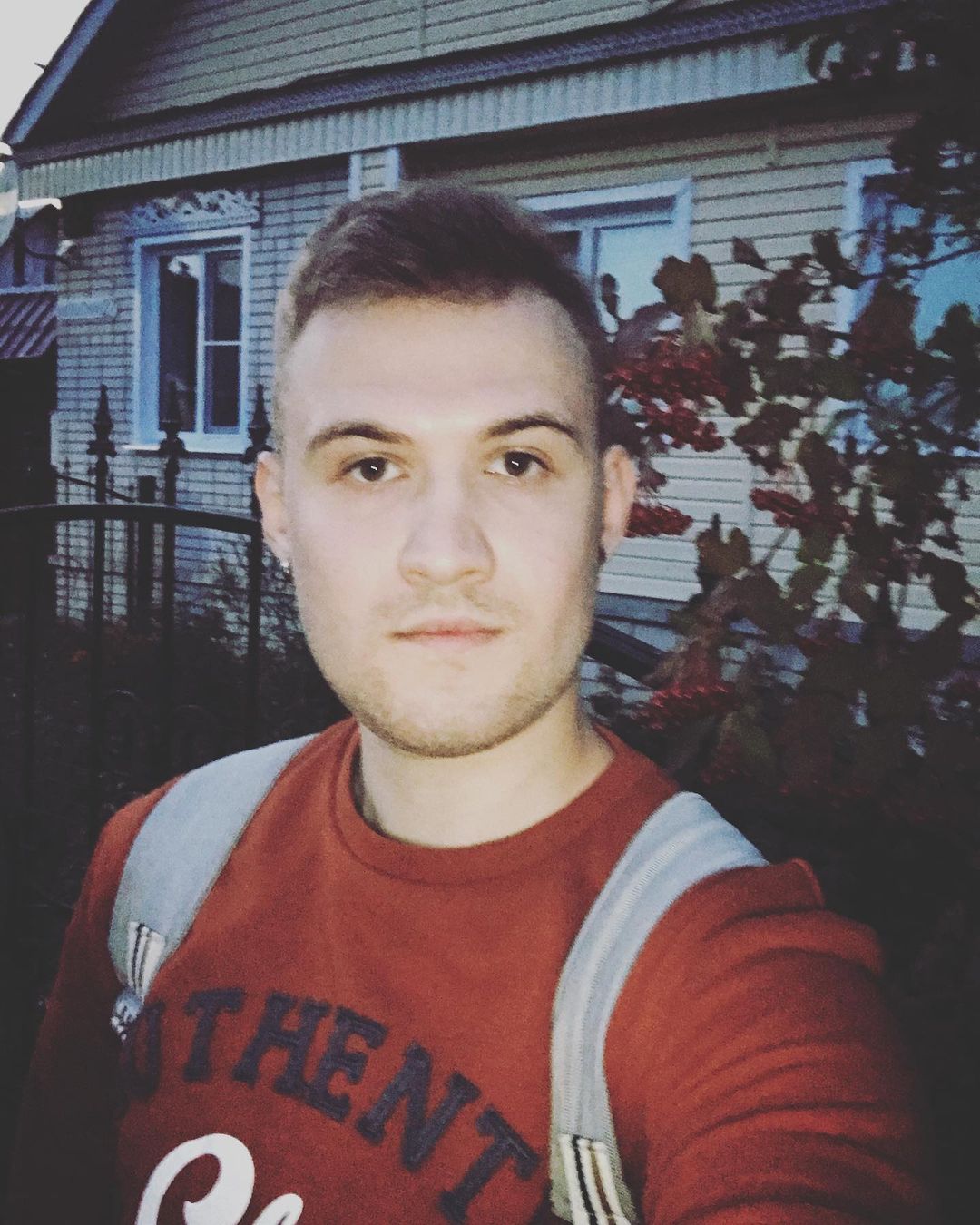 nik_dubinskiy.official в LOOKY — Отличное времяпровождение с семьей, друзьями и близкими 💜
Р
