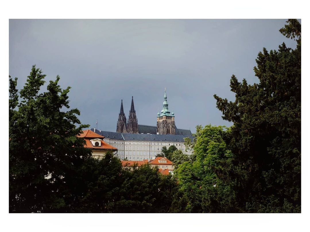 mahogany_tree в LOOKY — #vsco #vscocam #vscogood #praha #prague #cityscape #architec