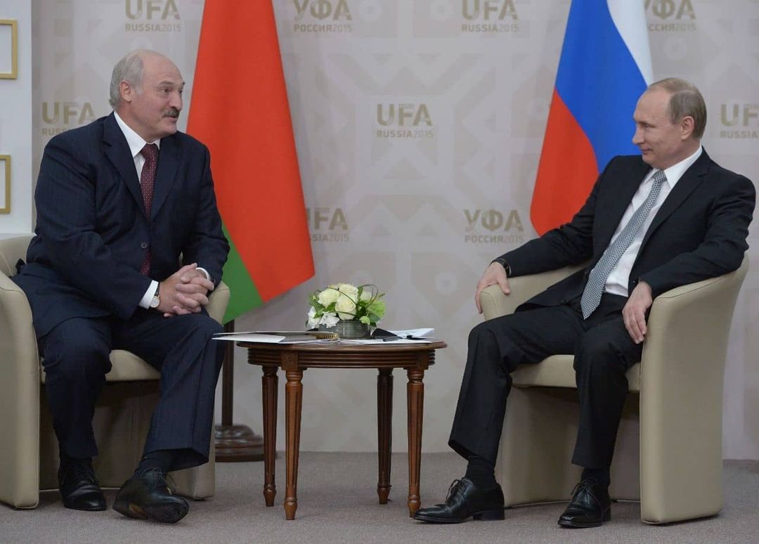 peopletalkru в LOOKY — ⚡«ЭТО УГРОЗА НЕ ТОЛЬКО БЕЛАРУСИ»: АЛЕКСАНДР ЛУКАШЕНКО СОБИРА
