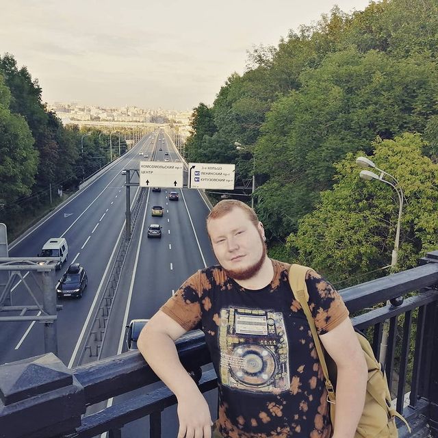 velis_max в LOOKY. . null