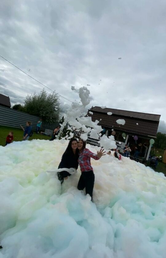 crazy_foam_effect в LOOKY. #цветнаяпена,#многоцветнойпены,#большаяпена,#большаяцветнаяпена,#деньрожденияновосибирск,#пенанск,#аниматорпират,#праздникдлядетей,#dnb,#crazy_foam_effect. День рождения с прик...