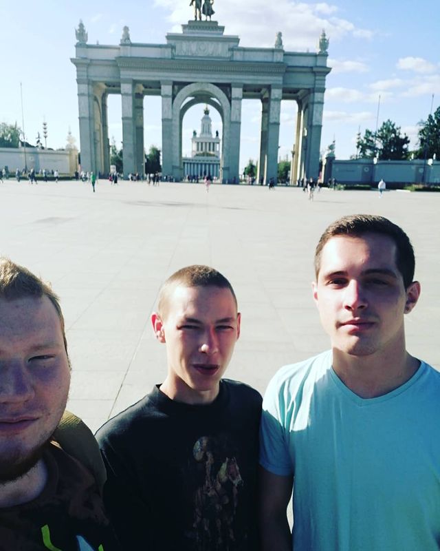 velis_max в LOOKY. . null