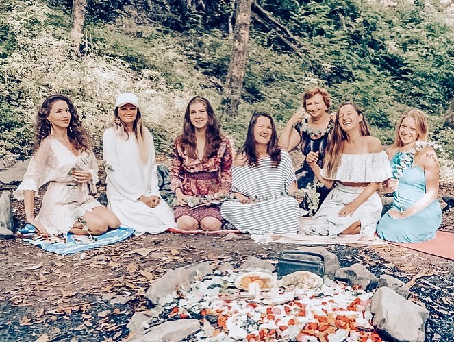 ritochkin в LOOKY — Женский круг 16.08🔮
⠀
Это было так красиво...
Чувственно..
