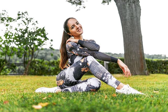 romashkin.anton в LOOKY. #2rav,#sonya7iii,#SonyAlphaPro,#sigma35mmart,#colorframe,#park,#portraitphotography,#emotion,#sportgirl,#girl. Треня) @romashkinaav...