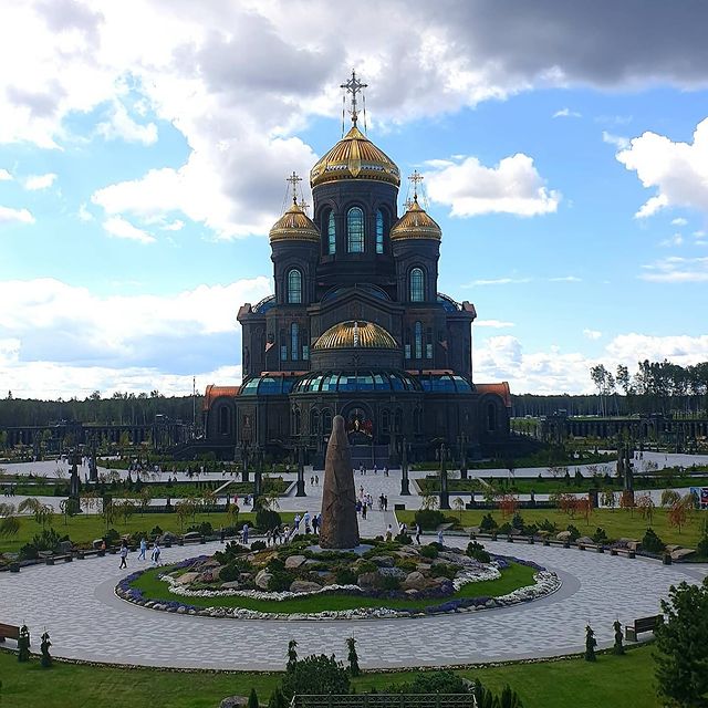 marina_veligura в LOOKY. . Главный храм вооружё...