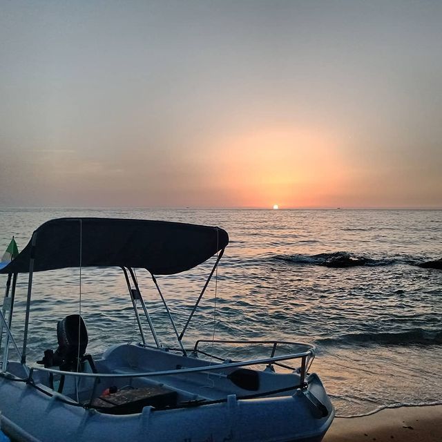 medjahed_youcef в LOOKY. #beachyoga,#beachfun,#beachlove,#beachbunny,#beachview,#beachbar,#beachbag,#beachboy,#beachlifestyle,#beachcombing,#beachfashion,#beachsunset,#beachvacation,#beachready,#beachcomber,#beaching,#beachshoot,#beachphotoshoot,#beachboys,#beachart,#beachpark,#beachcleanup,#beachholiday,#beachresort,#beachvolleyball,#beach_lovers,#northernbeaches,#bestbeaches,#beautifulbeaches,#instabeach. #beachyoga #beachfun...