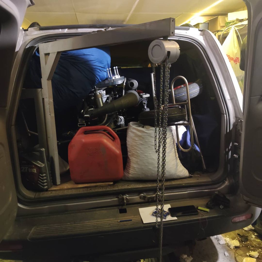 vsepobarabany1 in LOOKY. #toyotalandcruiser105. Полеты инженерной мы...