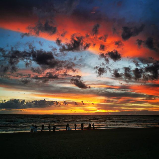 vadoss_pavlov в LOOKY. #adventure,#travel,#sun,#wedding,#nature,#summer,#yellow,#закат,#облака,#солнце,#Россия,#Питер,#colours,#holidays,#love,#sunset,#clouds,#natgeo,#picoftheday,#instadaily,#beauty,#lifestyle,#vandrouki,#awesome,#memories,#roadtrip,#gopro,#wanderlust,#Russia. Life is all about en...