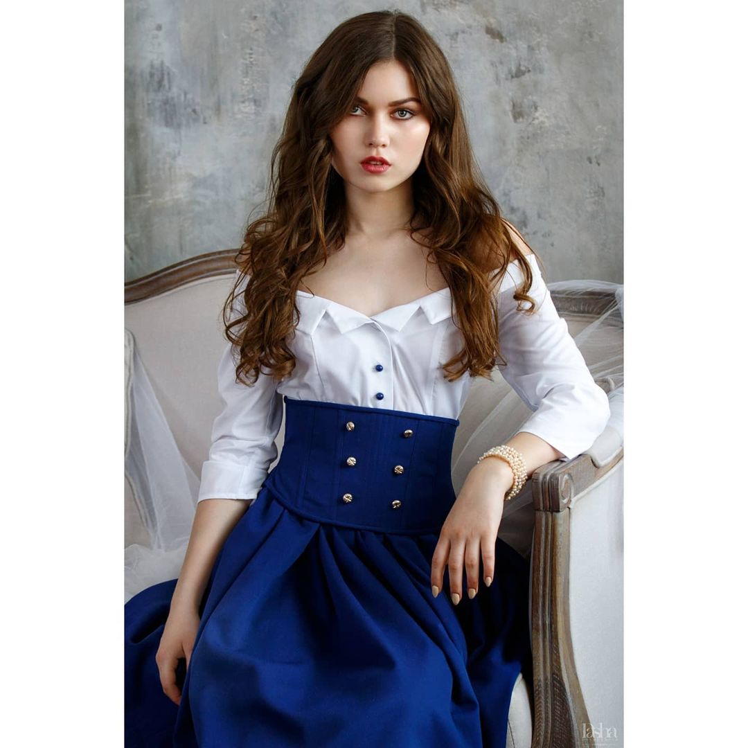 vintage voyage corset в LOOKY — фото 2