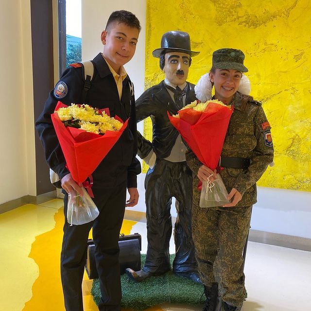 confetti_is в LOOKY. . Чарли тот же и подъе...