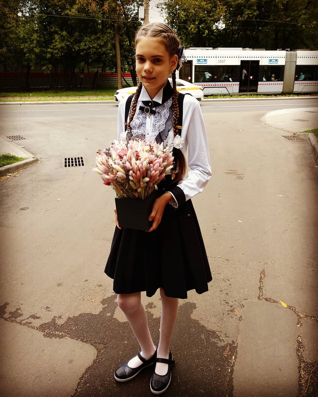 elena_elya_f в LOOKY — Снова школа 🏢, но уже в шестой💐