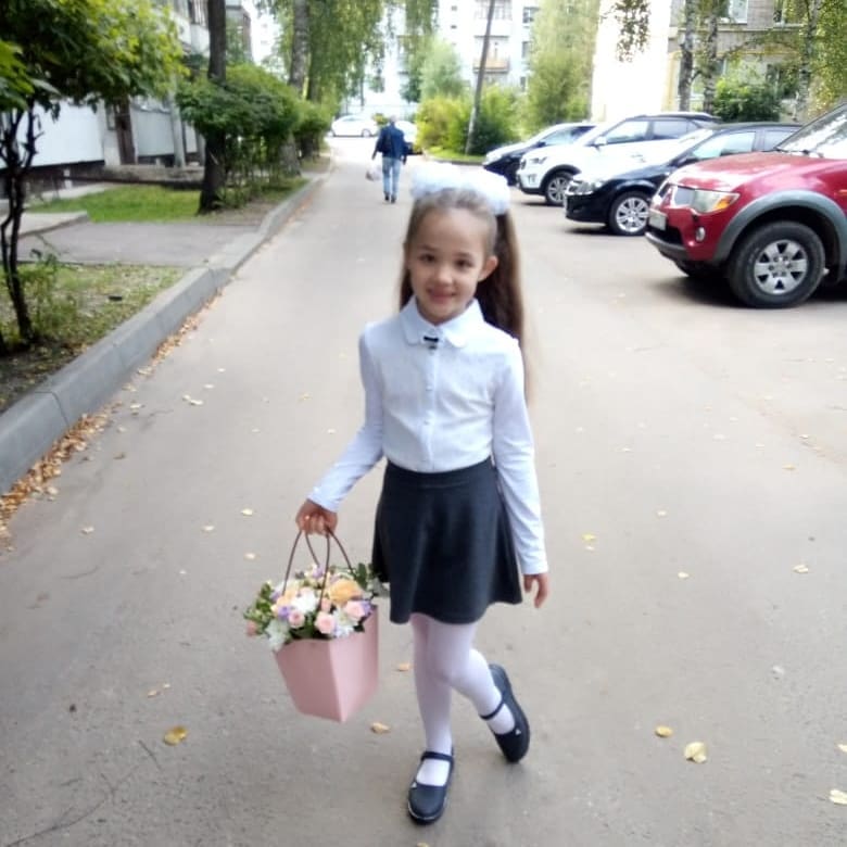 С 1 сентября! С новым учебным годом!

Первоклассница и четвероклассница!