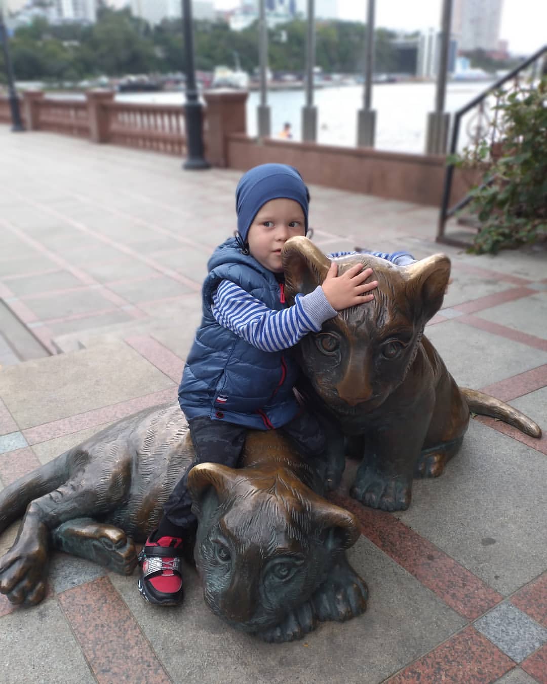 bratan_27rus в LOOKY — публикация