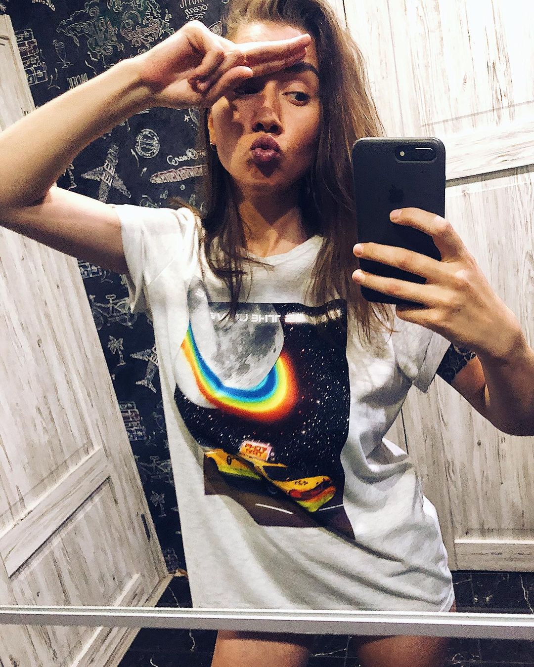 cleverrchildd в LOOKY — Пятничной тусовке быть 🤘🏽🍭