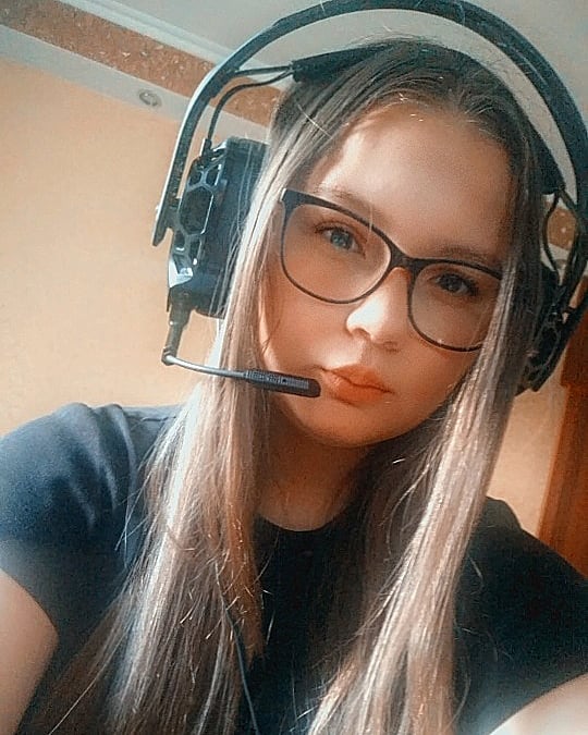 arina01_05 в LOOKY — Готовлюсь к игре в Counter-Strike: Global Offensive❤️❤️❤️