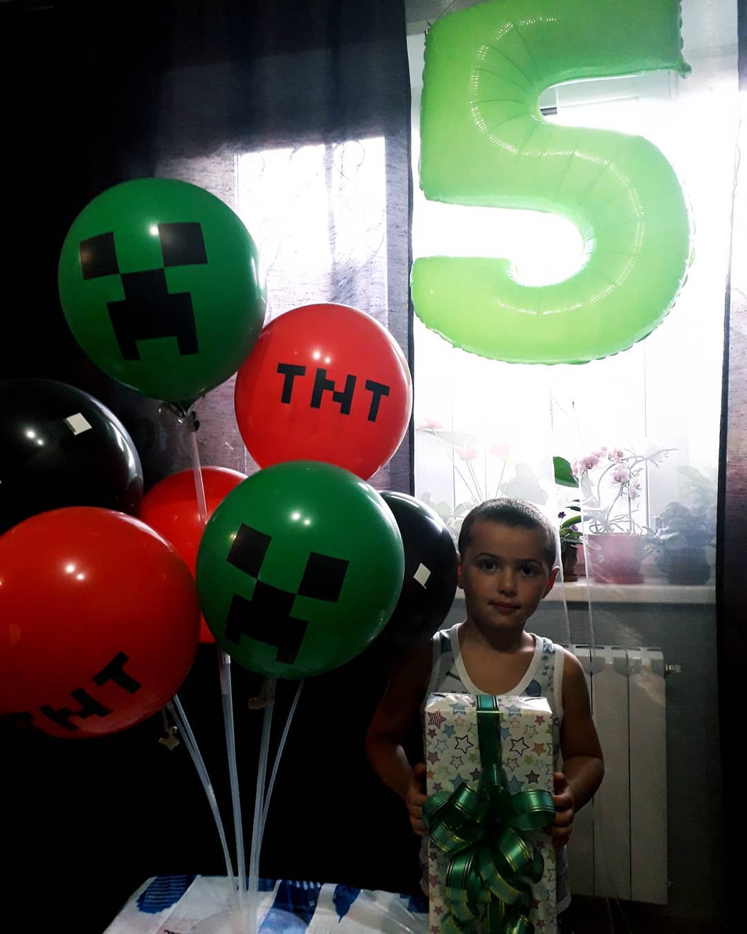 lydmilalevina в LOOKY. . 5 лет!!!!!!! 

Мален...
