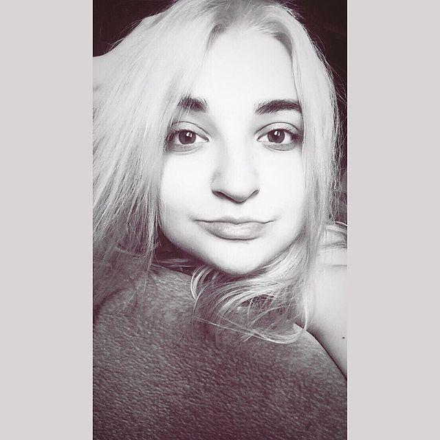 katrin_alexsa в LOOKY. . И, как луна, я прячу...