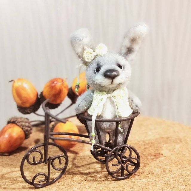lanaroom_ в LOOKY. #зайка#зайкатедди#тедди#миниатюра#подарок#bunny#минитедди. Смотрите, кто у меня...