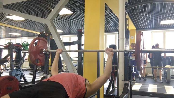 im_on_a_new_level_2014 в LOOKY. #sporttownpeople,#sporttown,#chestday,#pumpingiron,#workout,#sport,#ihatetrainchest,#bodybuilding,#muscle,#fitness. Не люблю жимовые  уп...