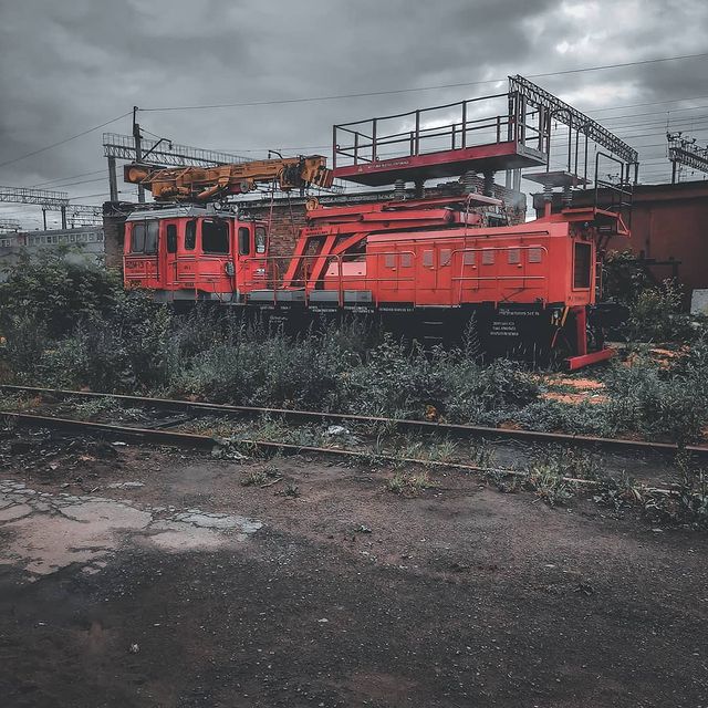 a._.kovalev в LOOKY. #рждмояработа,#ржд,#путь,#всестранно,#хештег. Странные дороги , ст...