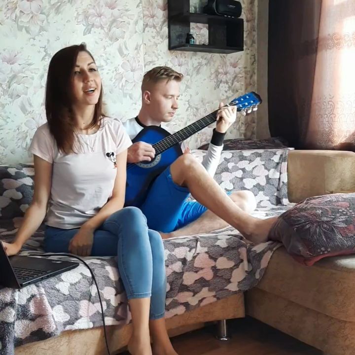 a.zveruga_krsk в LOOKY. #ваенга,#маленькийсеверныйрай,#шансон,#кавер,#cover,#coversong,#song,#singl,#подгитару,#гитара,#песни,#популярное,#zverylive,#plya_star,#ınstagirl,#video,#instavideos. Все думала, выкладыв...