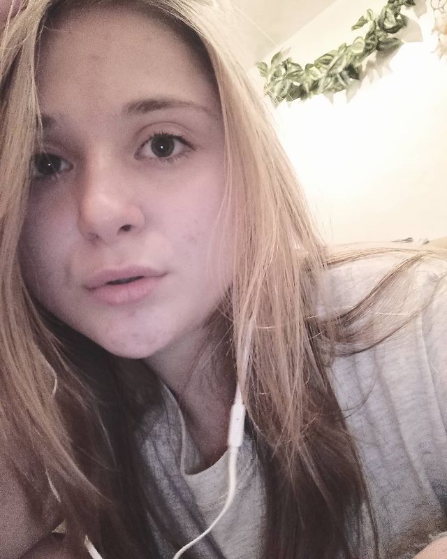 angelina_zlt_74 в LOOKY. . null