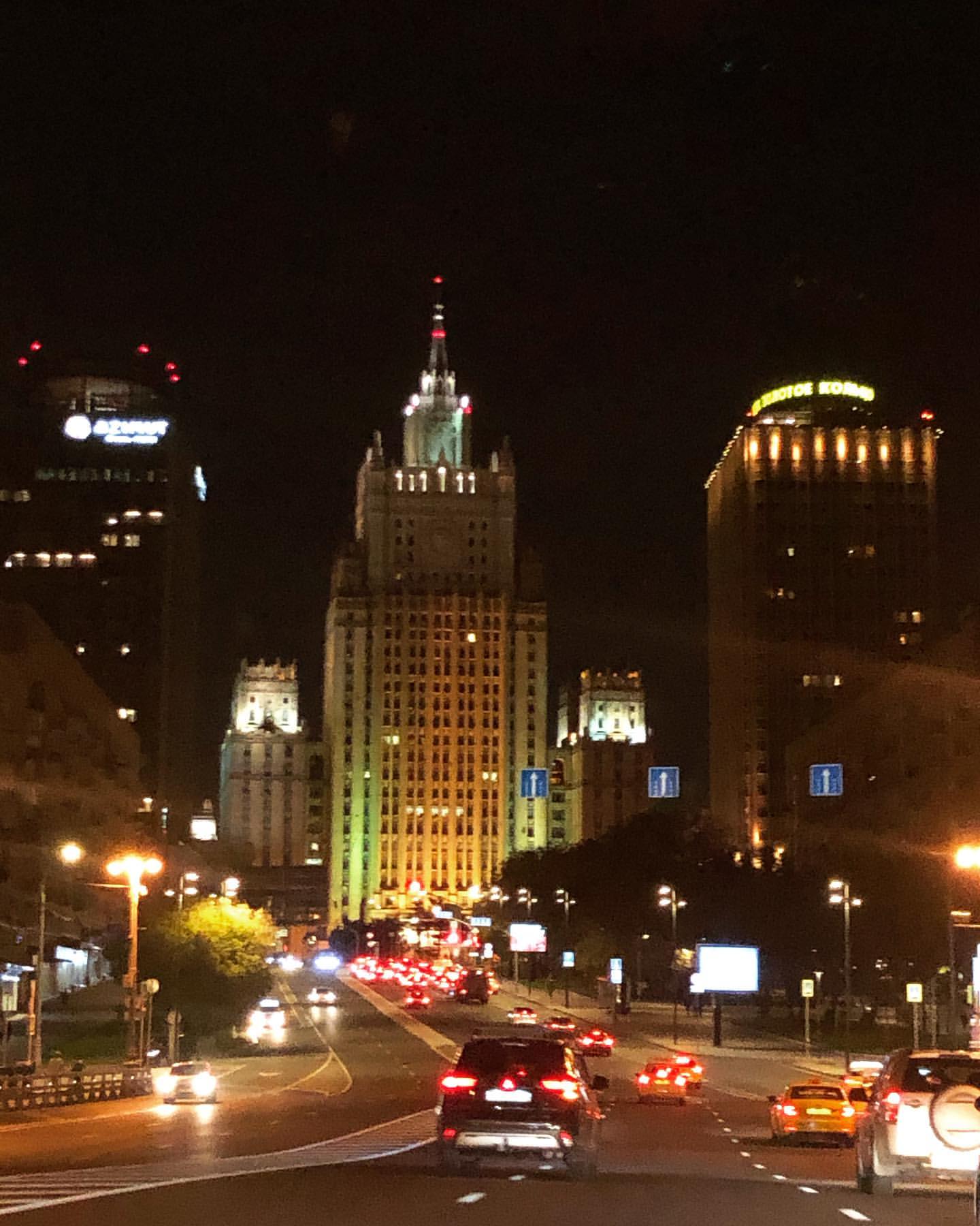 olga_fedorova_style в LOOKY. #ночнаямосква. #ночнаямосква