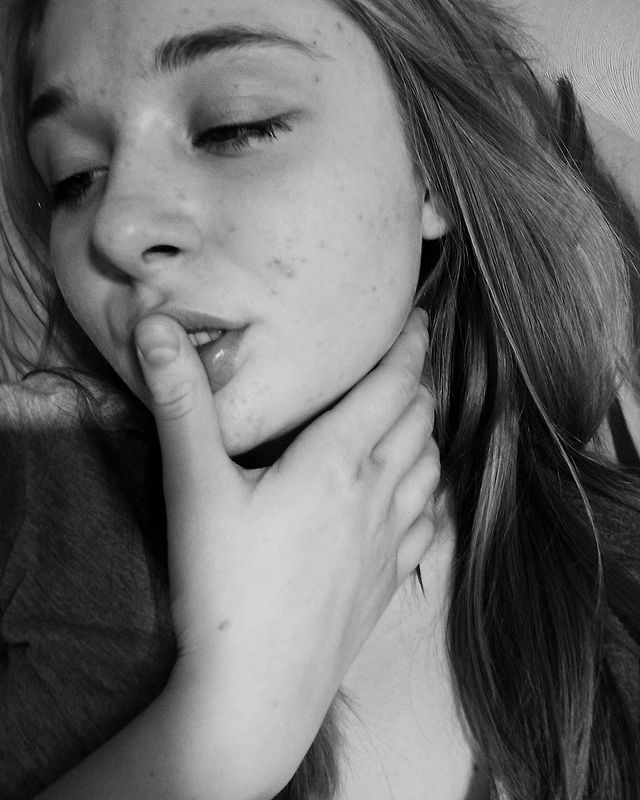 angelina_zlt_74 в LOOKY. . null