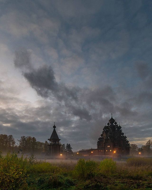 photo_mihalych в LOOKY. #walk_on_russia,#po_strane,#natureofrussiaru,#native_Russia,#loves_russia2,#rus_places,#russiaonline,#landscape_russia,#ruslavia,#showmerussia#russia_photolovers,#rus_photos,#russia_ig,#photorussia,#russia_ww,#фотодляроссии,#russiamylove,#russiaf,#russia_fotolovers,#churchrussia,#храмыроссии,#moyhram,#loves_united_church,#spb_petersburg,#питер,#спб,#spb,#санктпетербург,#saintpetersburg. Вечер в Богословке
#...