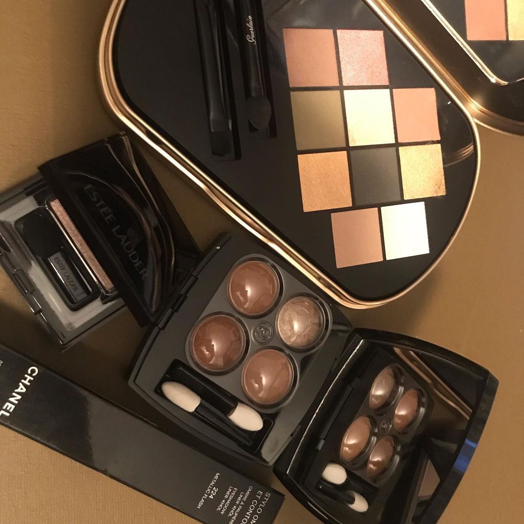cosvitalista в LOOKY — When last Christmas makeup collections are on >50% sale🥰 Ко