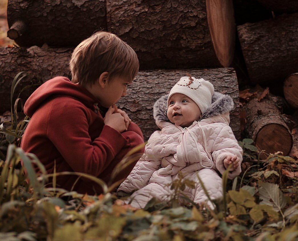 У них между собой какая-то своя особая любовь ❤️ всегда рады друг другу. С Алисой у Сашки всё по другому 😂 там война за территорию