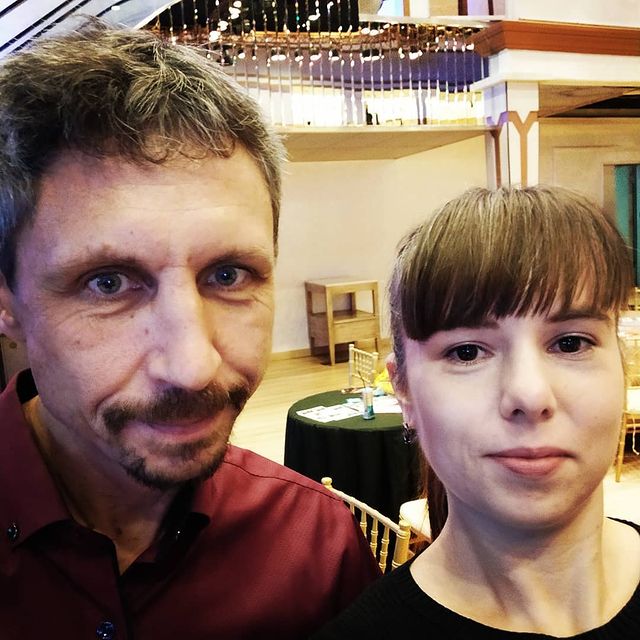 elenafox0712 в LOOKY. . А этот человек прису...