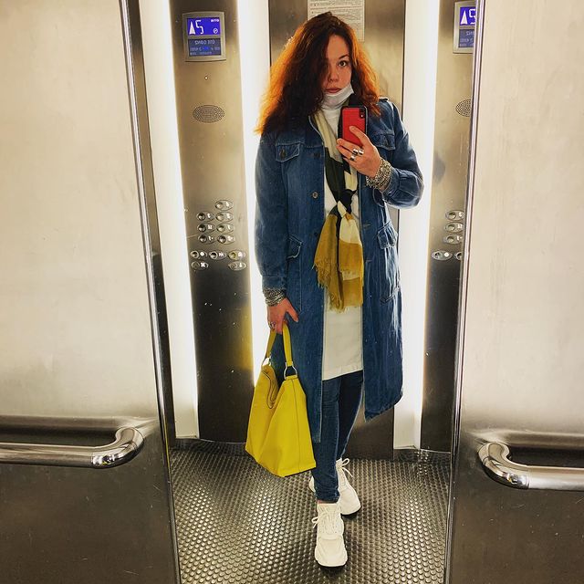 azarika4e в LOOKY. #mirrorselfie,#moscow,#autumn,#morning,#workinghard,#haveaniceday,#goodmood,#yellow,#blue,#white,#style. 🍁💛🍁 #mirrorselfie...