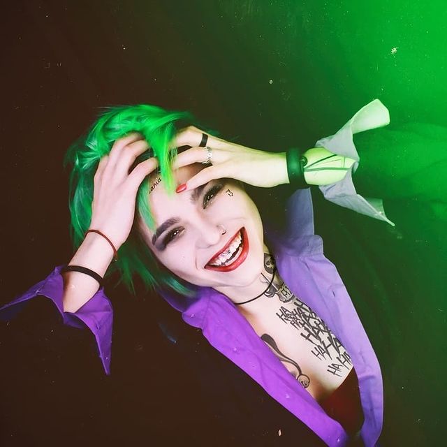 13avesatan666 в LOOKY. #cosplayphoto,#cosplayfun,#suicidesquad,#thejoker,#cosplaymakeup. Наканец-то!!! Я это ...