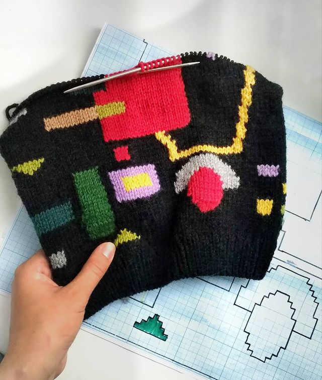 knit_and_art в LOOKY. #свяжисама,#вязаниеспицами,#вязаниекрючком,#вязаниеназаказ,#вязаныевещи,#красивыйтоп,#описаниевязания,#клубокизвращенцев,#стильноевязание,#модноевязание,#модныйсвитер,#красиваякофта,#интарсия,#интарсияспицами,#intarsiaknitting,#intarsiaknit,#intarsiastrikk,#intarsiasweater,#intarsia,#knitspiration,#вяжувезде,#вязаныйджемпер,#винтажныйстиль,#винтаж,#ретровязание,#ретровещи,#vintageknitting,#vintage. Покажу кусочек проце...