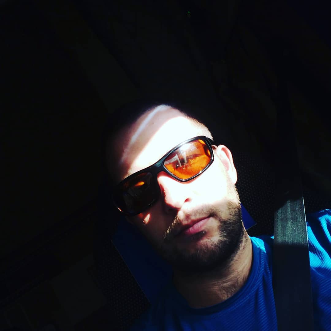 dark_wanderer12 in LOOKY. . null