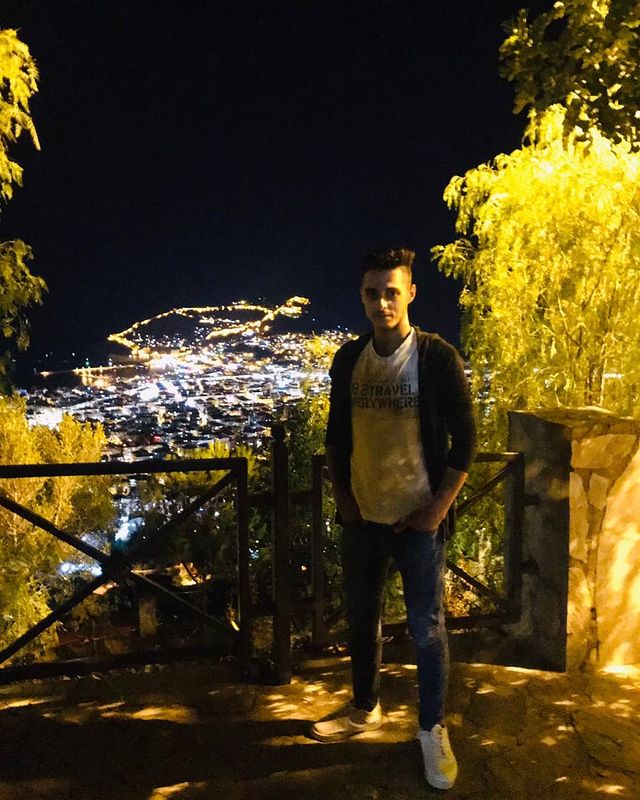 Ramazan Akkaya в LOOKY. #alanya,#alanyateras,#alanya_turkey,#alanyaseyirterası,#alanyaseyir. Cinsiyetin Erkek Ola...