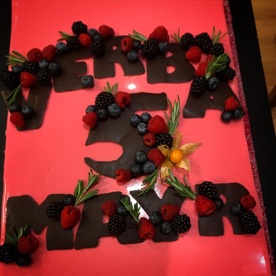_123_anastasiya_123_ в LOOKY — #verbamayr #5лет🎉 #сднемрождения 🎂🎂🎂у девочек золотые ру
