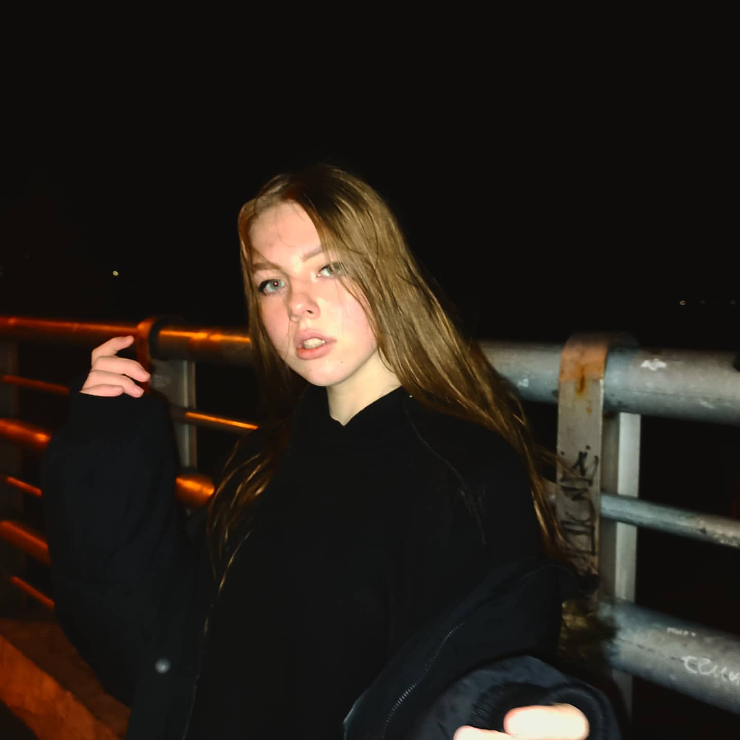 _planky__ в LOOKY. #planky,#night,#black,#kirov,#girlfriend. @_dig_shizik_ 📸❤️
....