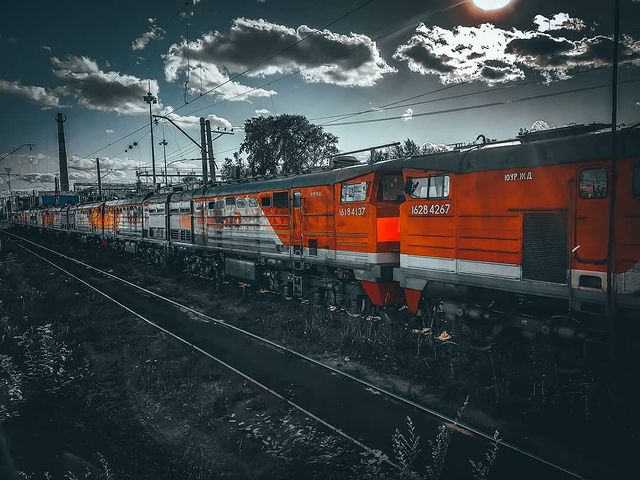 a._.kovalev в LOOKY. #ржд,#rzhd_foto,#rzhd,#rzd_official,#depo,##тепловоз,#2тэ10м,#дэпо,#дорога,#железнаядорога,#рждмояработа. #ржд #rzhd_foto #rzh...